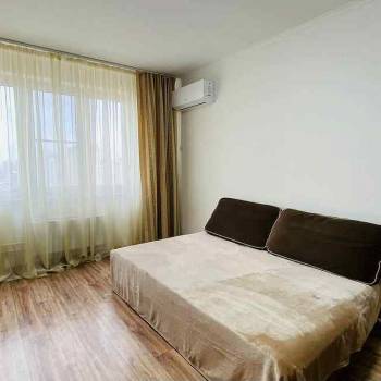 Сдается 1-комнатная квартира, 38 м²