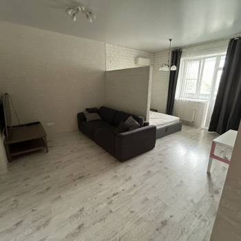 Продается 1-комнатная квартира, 64 м²
