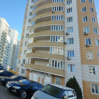 Продается 1-комнатная квартира, 38 м²