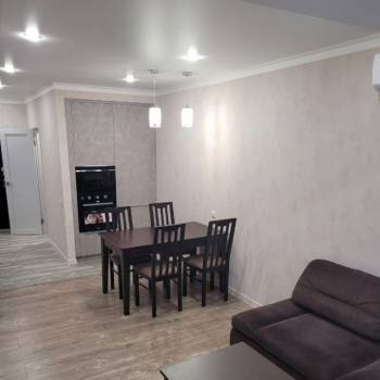 Сдается 1-комнатная квартира, 50 м²