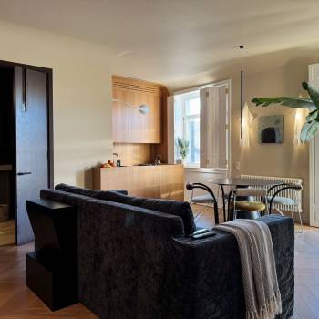 Продается 2-х комнатная квартира, 58 м²