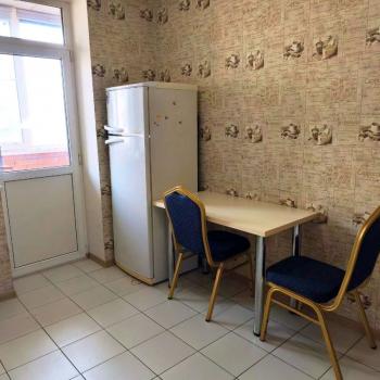 Продается 1-комнатная квартира, 42 м²