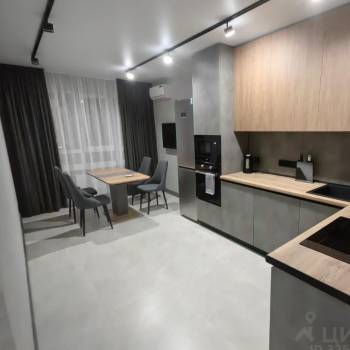 Сдается 2-х комнатная квартира, 75 м²