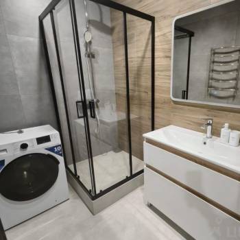 Сдается 2-х комнатная квартира, 75 м²