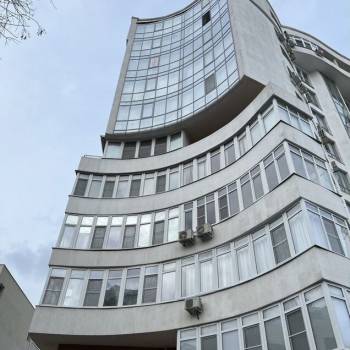 Продается 2-х комнатная квартира, 82,2 м²