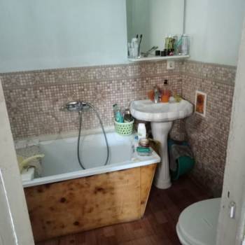Продается Многокомнатная квартира, 50,4 м²