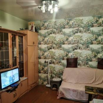 Продается Многокомнатная квартира, 50,4 м²