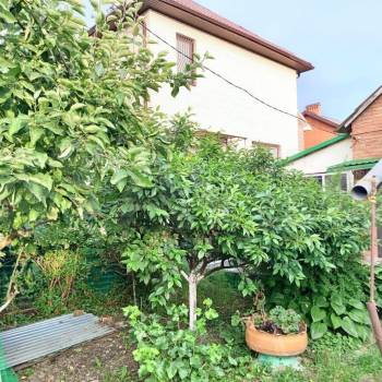 Продается Многокомнатная квартира, 50,4 м²