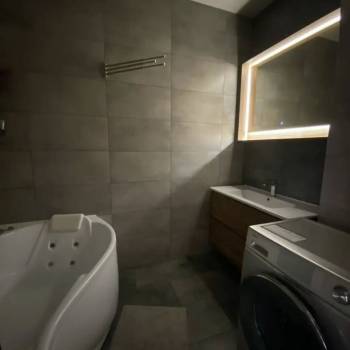 Сдается 2-х комнатная квартира, 90 м²