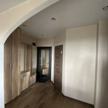 Сдается 2-х комнатная квартира, 90 м²
