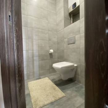 Сдается 2-х комнатная квартира, 90 м²