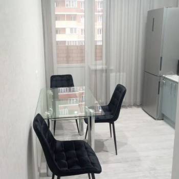 Сдается 1-комнатная квартира, 38 м²