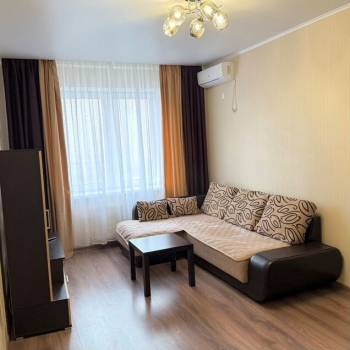 Сдается 1-комнатная квартира, 40,5 м²
