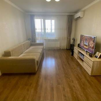 Продается 1-комнатная квартира, 37,5 м²