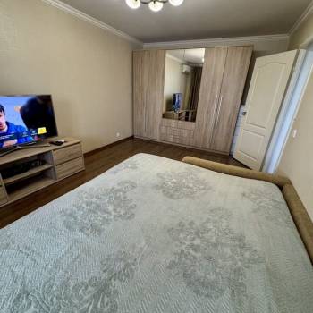 Продается 1-комнатная квартира, 37,5 м²