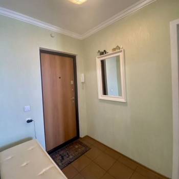 Продается 1-комнатная квартира, 37,5 м²