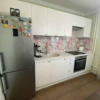 Продается 1-комнатная квартира, 37,5 м²