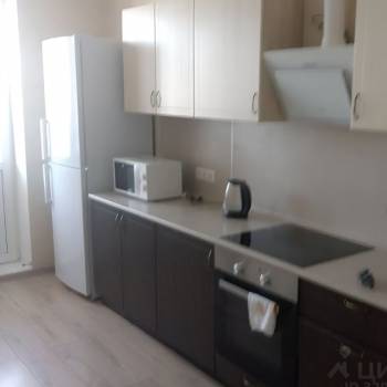 Сдается 1-комнатная квартира, 43 м²