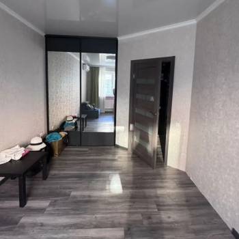 Продается 1-комнатная квартира, 36 м²