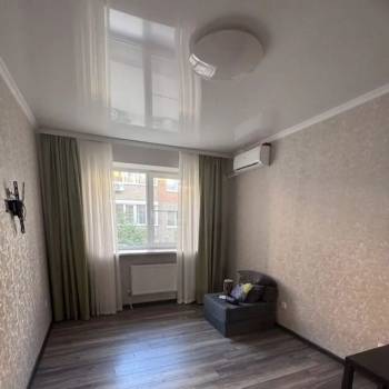 Продается 1-комнатная квартира, 36 м²
