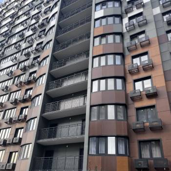 Продается 1-комнатная квартира, 42 м²