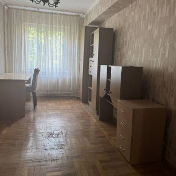 Продается Многокомнатная квартира, 76 м²