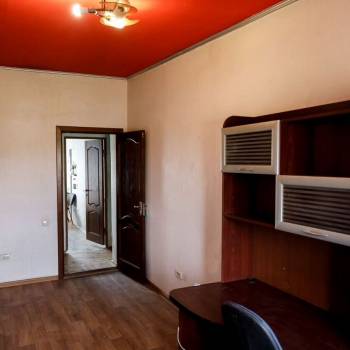 Продается 3-х комнатная квартира, 55 м²