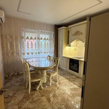Продается 3-х комнатная квартира, 104 м²