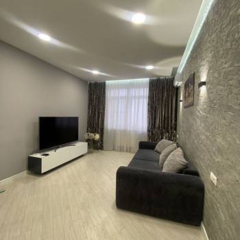 Сдается 1-комнатная квартира, 42 м²