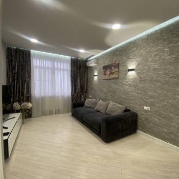 Сдается 1-комнатная квартира, 42 м²
