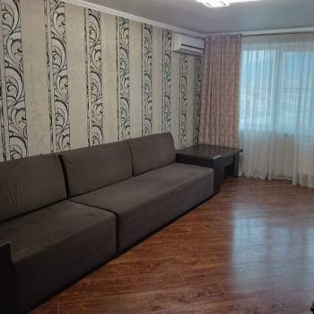 Продается 2-х комнатная квартира, 76 м²