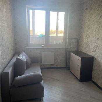 Продается 1-комнатная квартира, 38 м²