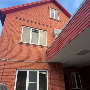 Продается Дом, 180 м²