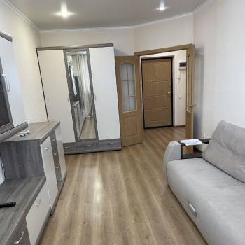 Сдается 1-комнатная квартира, 38 м²