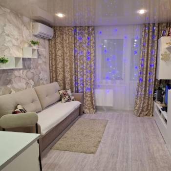 Продается 1-комнатная квартира, 45 м²