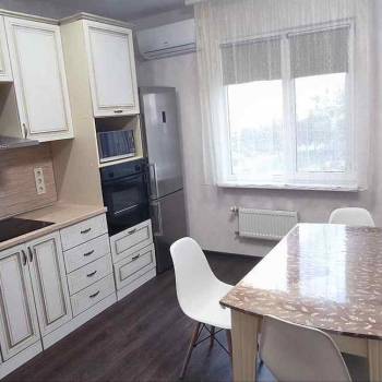 Сдается 1-комнатная квартира, 46,2 м²