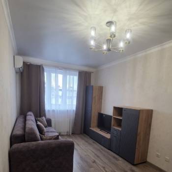 Сдается 1-комнатная квартира, 39 м²