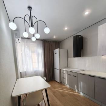 Сдается 1-комнатная квартира, 40 м²