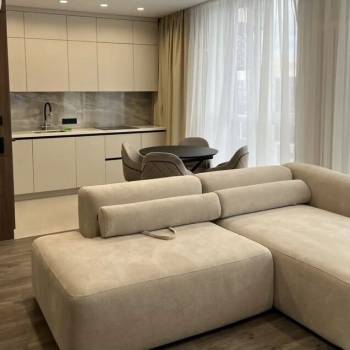 Продается 1-комнатная квартира, 39 м²