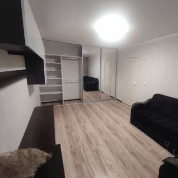 Сдается 1-комнатная квартира, 38 м²