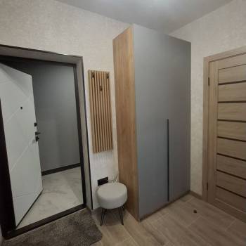 Сдается 1-комнатная квартира, 46 м²