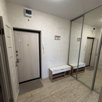 Продается 1-комнатная квартира, 42,1 м²