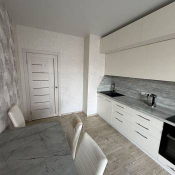 Продается 1-комнатная квартира, 42,1 м²