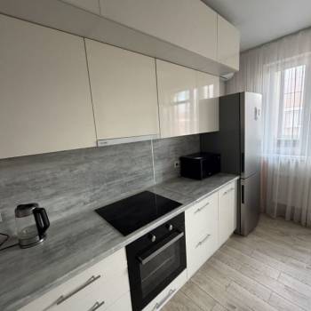 Продается 1-комнатная квартира, 42,1 м²