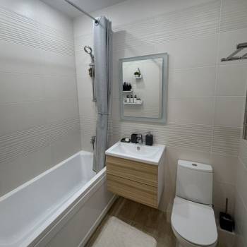 Продается 1-комнатная квартира, 42,1 м²