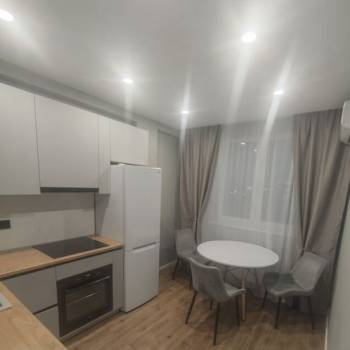 Сдается 1-комнатная квартира, 38 м²