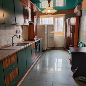 Продается Многокомнатная квартира, 102,9 м²