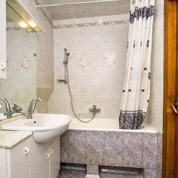 Продается Многокомнатная квартира, 102,9 м²