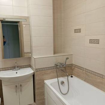 Продается 1-комнатная квартира, 52,2 м²