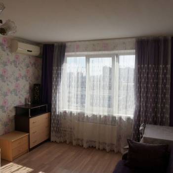 Сдается 1-комнатная квартира, 45 м²